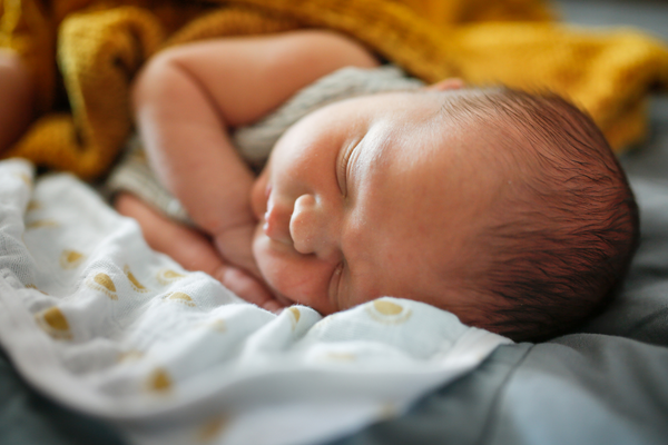 Les Bienfaits des Bouillottes pour Nourrissons : Guide Complet pour un Confort Optimal
